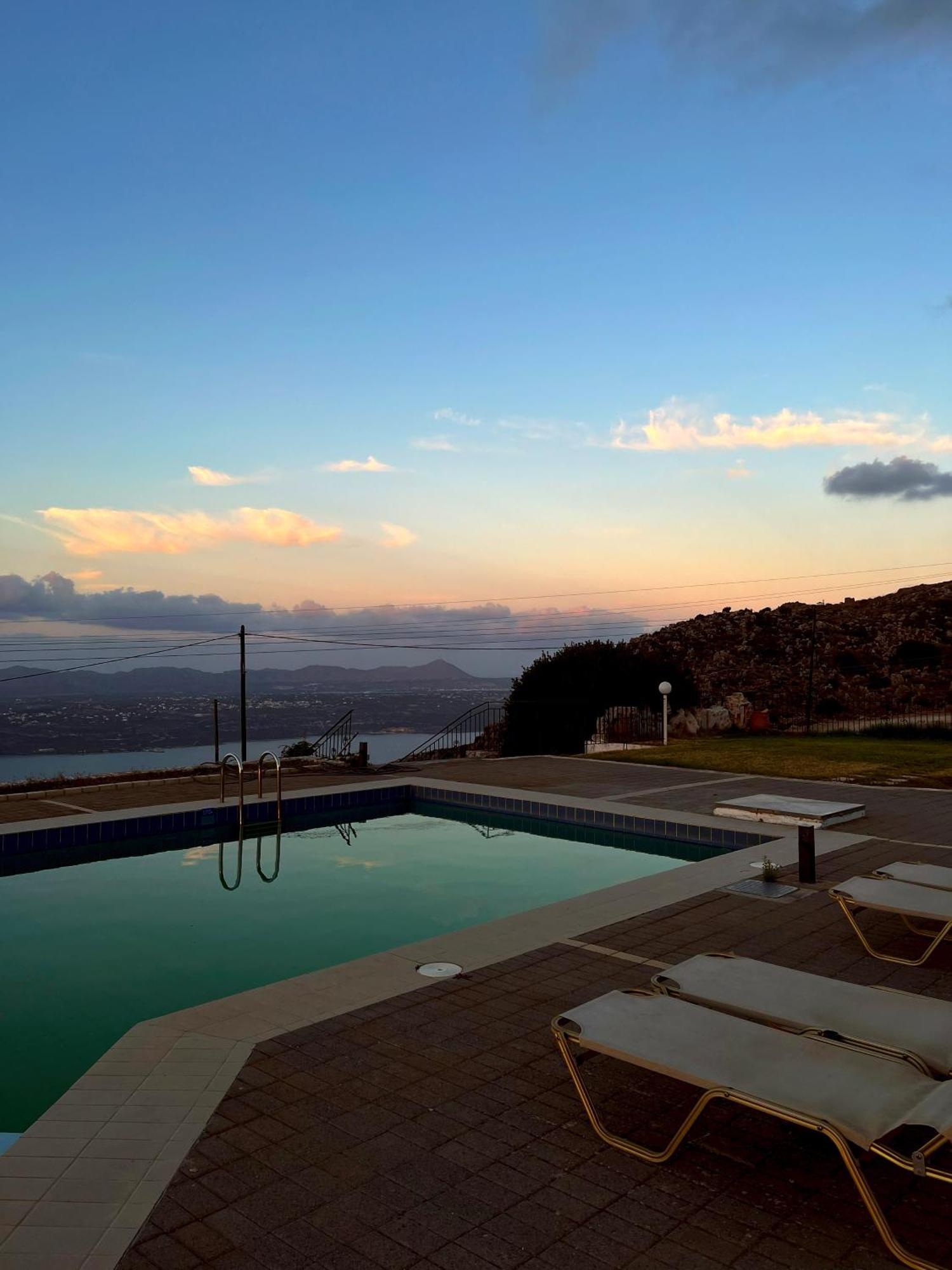 Panos Village Malaxa ภายนอก รูปภาพ