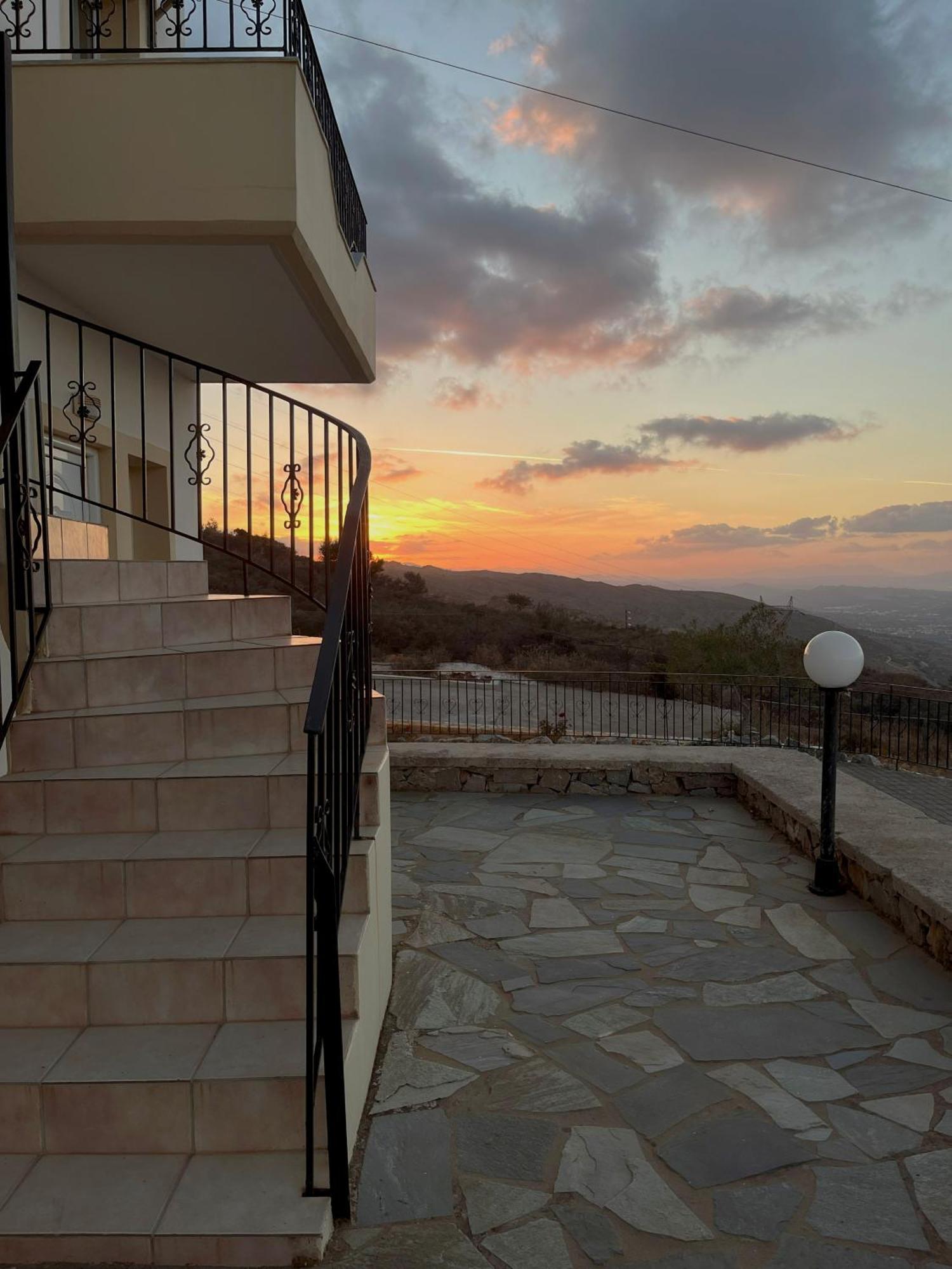 Panos Village Malaxa ภายนอก รูปภาพ